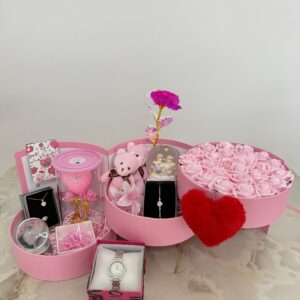 Pembe Kat Kat Mutluluk - Sevgiliye Özel Hediye | Kar Küresi + Çelik Takı + Peluş Ayıcık