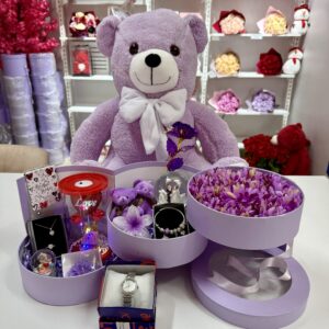 Mor Kat Kat Mutluluk İkili - Sevgiliye Romantik Hediye Kutusu | Kar Küresi + Takı + Peluş Ayıcık