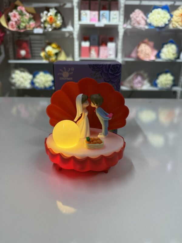 Sevgili Model Işıklı Biblo